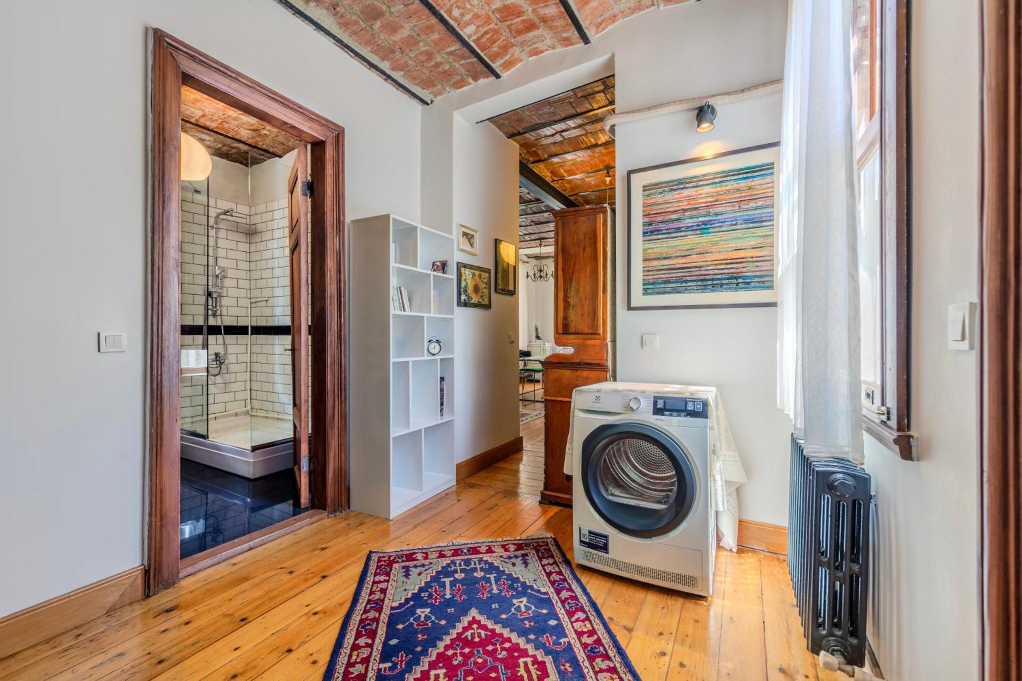 Historic Spacious Galata Daire